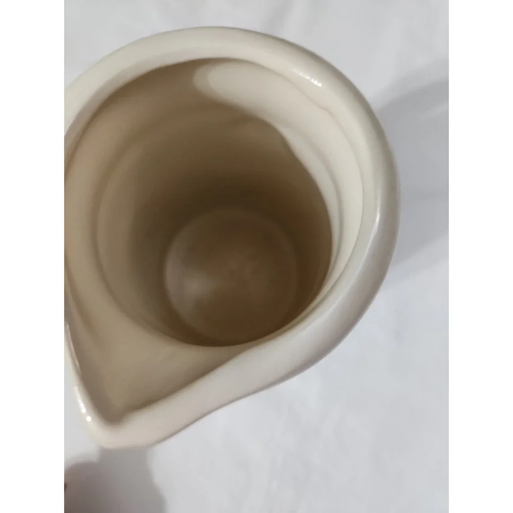 Unbranded vintage ceramic